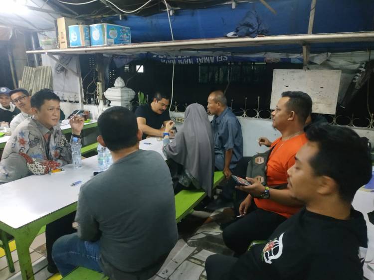 Kabareskrim Polri Komjen Agus Andrianto silaturahmi ke warkop Jurnalis Medan
