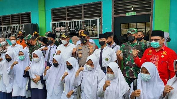 Bersama Forkopimda Datangi Pulau Nias, Kapolda Sumut Minta Vaksin Lansia dan Pelajar Dikebut