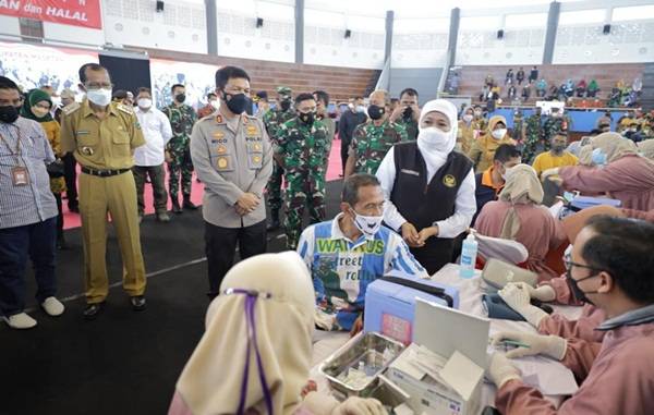 Forkopimda Jatim Tinjau Gelaran Vaksinasi 2 Ribu Warga Magetan