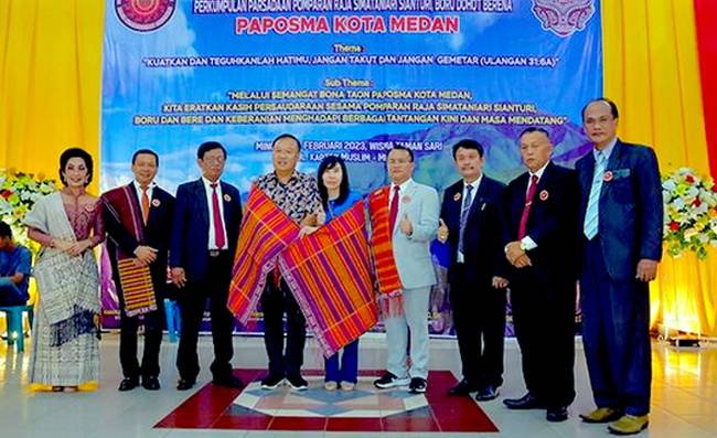 Ribuan Orang Hadiri Pesta Bona Taon Paposma Kota Medan