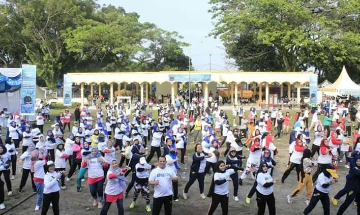 Bupati Labuhanbatu Apresiasi Jalan Sehat Memperingati HUT Kementerian BUMN