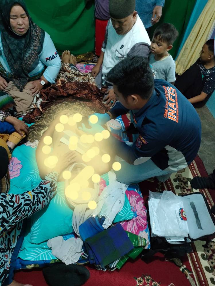 Apa Penyebab Sopir Angkot Tewas Mendadak...?