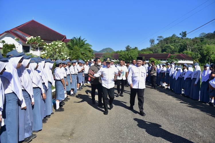 Gubernur Edy Rahmayadi Kukuhkan Satuan Pendidikan Aman Bencana Wilayah Sibolga-Tapteng