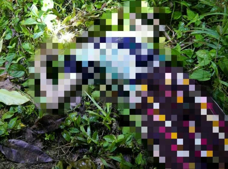 Geger Nenek Dibantai, Kepalanya Menghilang