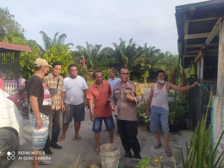 Di Temukan Membusuk Di Kamar Mandi, Apa Penyebabnya...?