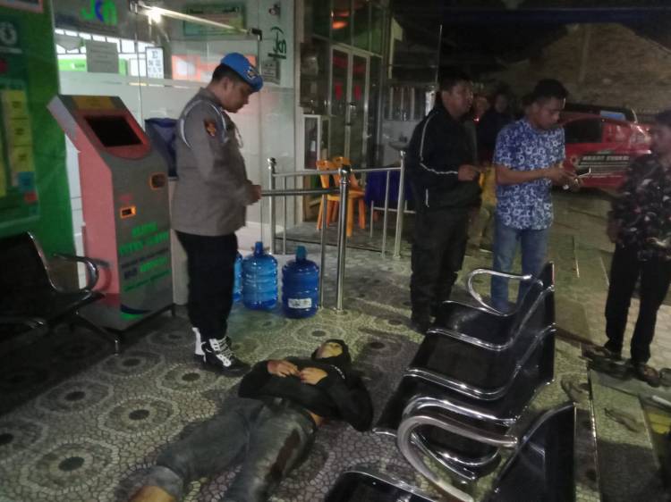 Ikut Tawuran, Arifin Tewas Ditikam