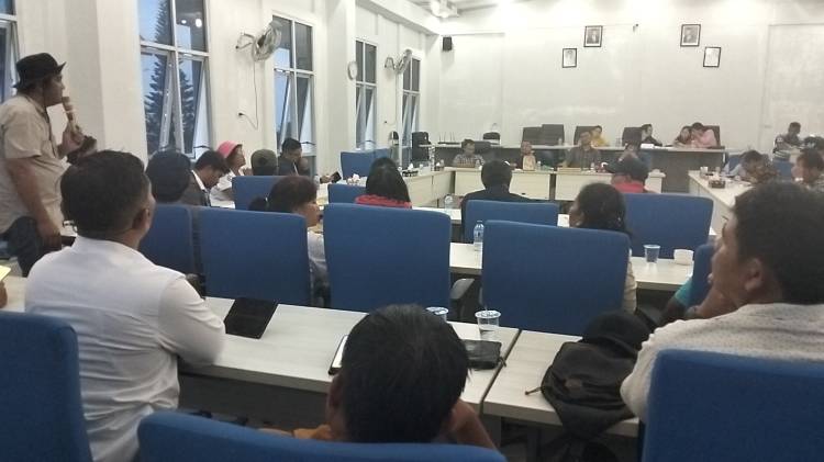 Warga  Balige Protes Gegara Kejuaraan Power Boat Rumah Dibongkar Tanpa Ganti Rugi