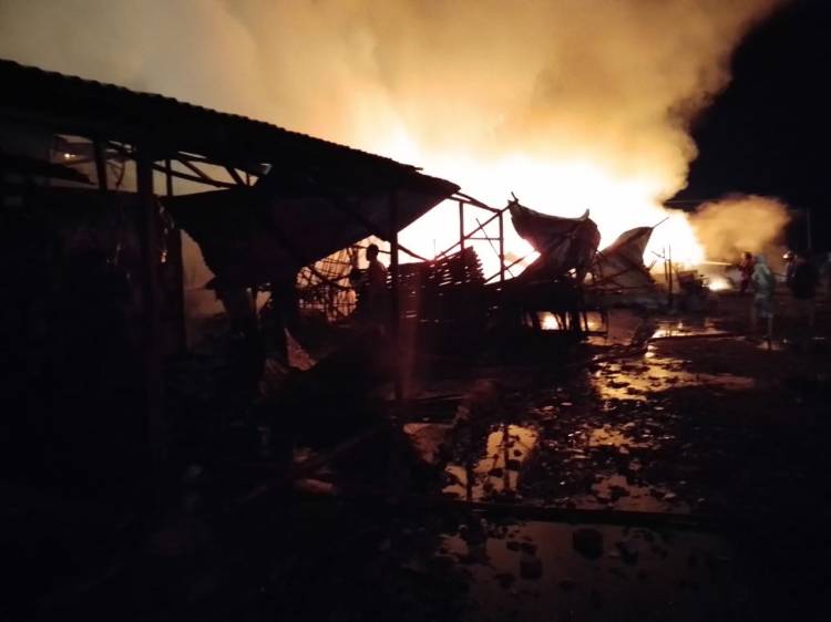 Enam Gudang Ikan Milik Olo Panggabean Musnah Terbakar Di Gabion Belawan
