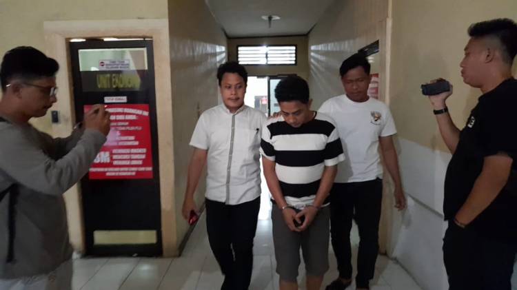 Satreskrim Polrestabes Medan Tahan Perampok Modus Penodongan