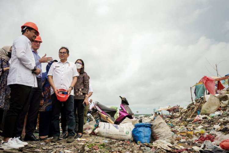 Jadikan TPA Terjun Sumber PAD, Dubes Belanda Siap Bantu Bobby Nasution