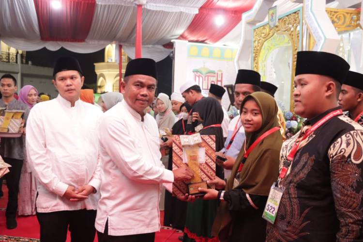 Bupati Sergai Tutup MTQ ke-19 dan FSQ Tahun 2023