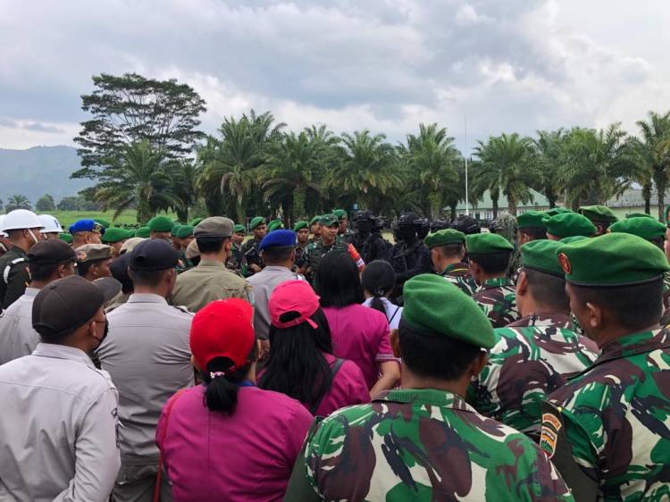 Dansubsatgas Letkol Inf Benny Angga Pimpin Pengamanan VVIP Dalam Rangka Kunker RI 1