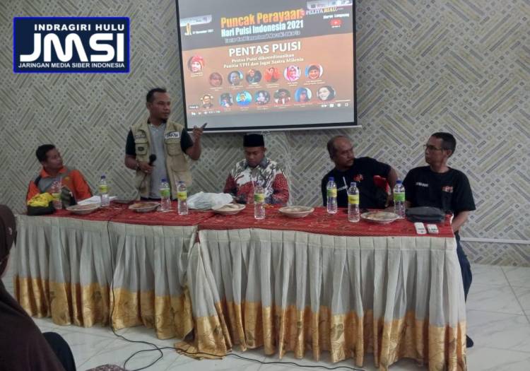 HUT JMSI ke 3 dan HPN di Inhu, Santri Diajarkan Cara Menulis Berita
