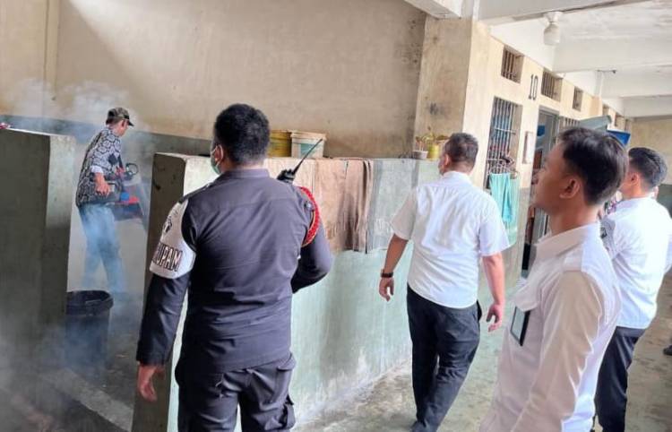 Cegah Demam Berdarah, Lapas Pemuda Langkat Lakukan Fogging di Area Lapas