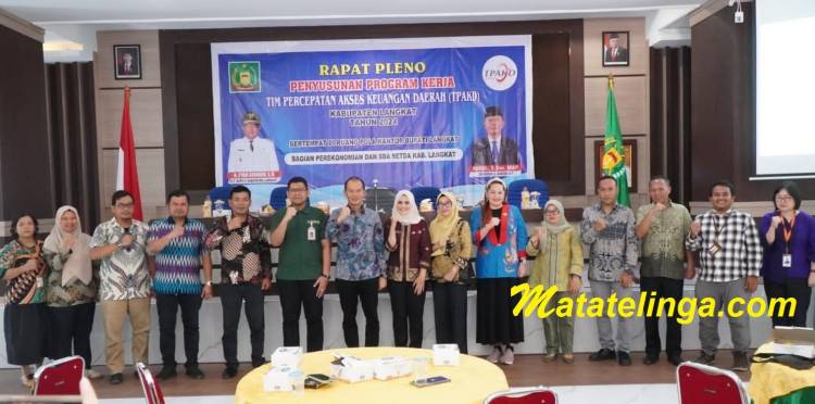 Mewakili Plt. Bupati Langkat, Sekda membuka rapat pleno penyusunan program kerja TPKAD Kabupaten Langkat