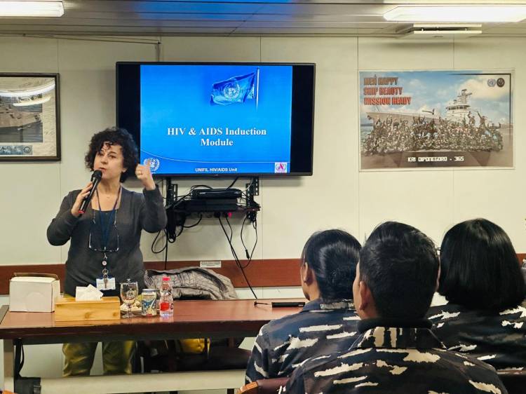 Pembekalan HIV/AIDS, Untuk KRI Diponogoro-365