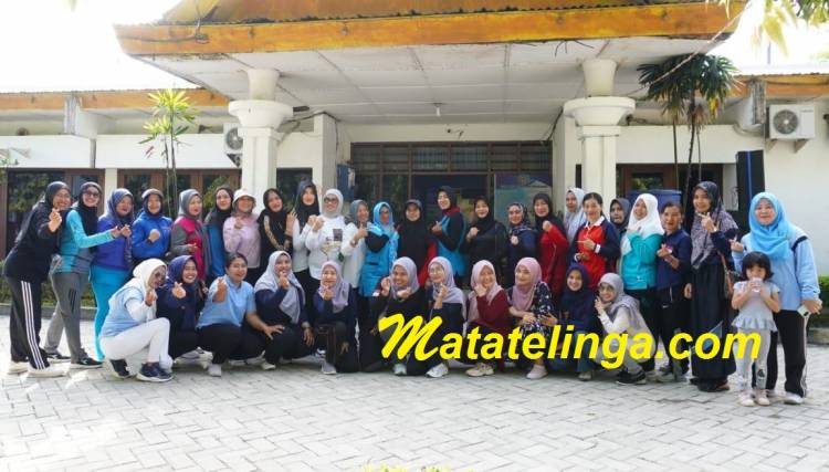 Dipimpin Ketua DWP Rina Wahyuni  Laksanakan SKJ    : Ibu-ibu jangan stres dan harus bahagia