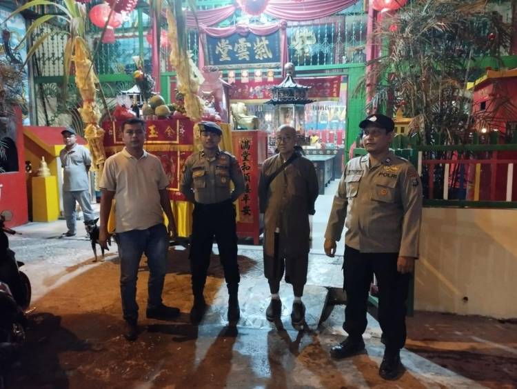 Perayaan Ibadah Sembahyang Tebu Di Vihara & Kelenteng Polres T.Balai Monitoring & Beri Pengamanan