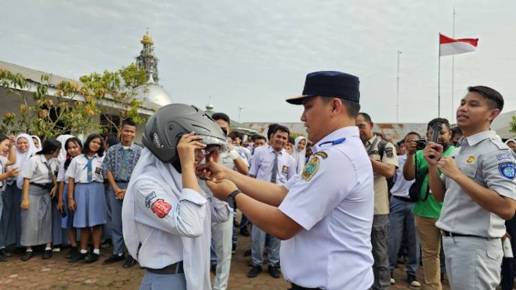 Sosialisasi Keselamatan Berlalu Lintas Dishub Sumut Berikan Pemahaman kepada Pelajar di SMA Nurani