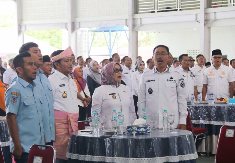 Silaturahmi dengan Masyarakat Labuhanbatu Raya, Pj Gubernur Sumut Sampaikan Tiga Strategi Pengembangan Potensi Ekonomi Kerakyatan