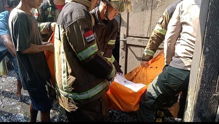 Nenek  Terjebak dalam Kobaran Api, Hingga Jiwanya Tak Tertolong