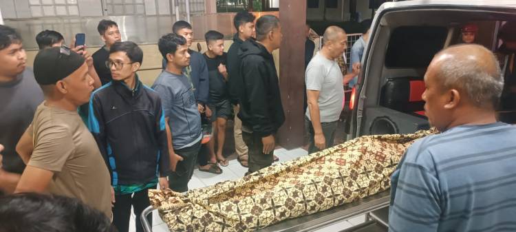 Hiii.. Ada Mayat Tergantung di Saentis