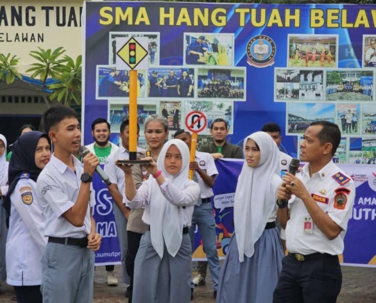 Ajarkan Keselamatan Berkendara, Dishub Sumut Edukasi Siswa SMA Hangtuah