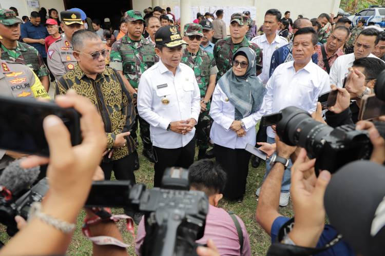 Wali Kota Siantar Dampingi Pj Gubernur Sumut Hassanudin dan Kapolda Sumut Irjen Pol Agung Setya Imam Effendi SH SIK MSi Monitor TPS di Simalungun