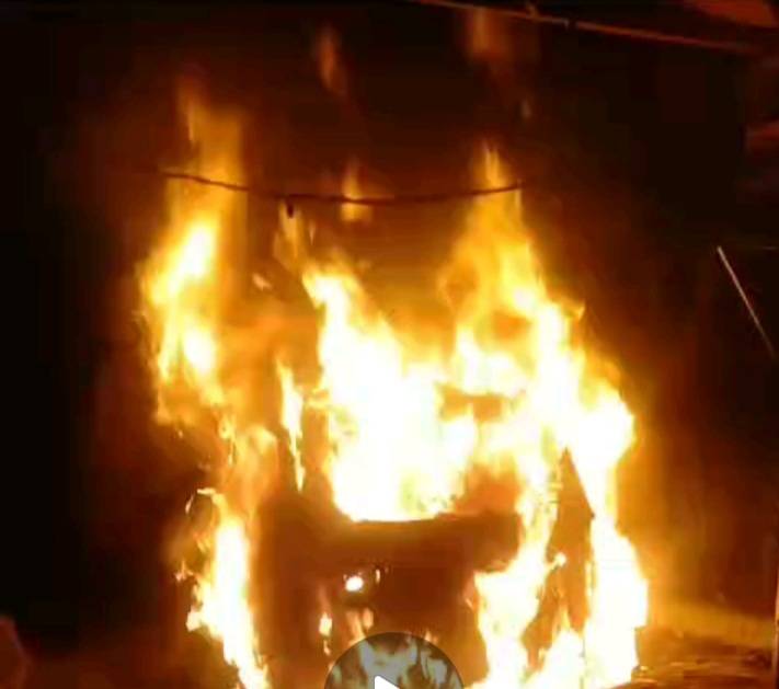 Brutal..!!!! Kartel Narkoba Bakar Mobil Wartawan, Seorang Balita Luka Parah di Medan