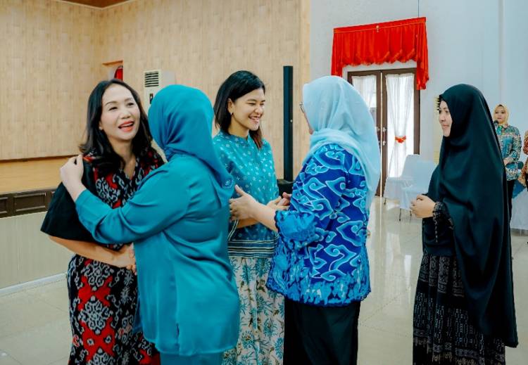 Sebelum Berpisah, Kahiyang Ayu Beri Saran & Masukan Agar Kelurahan Juara Lomba HKG PKK Sumut