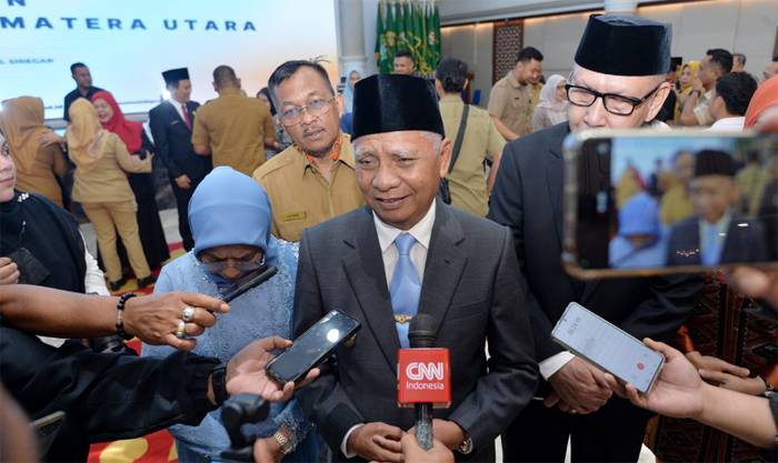 Wagubsu Surya Lantik 12 Pejabat Tinggi Pratama, Tunjukkan Kinerja yang Lebih Maksimal