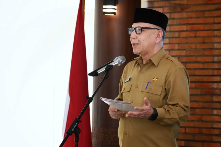 Kukuhkan Lima Anggota  Badan Pengelola Toba Kaldera, Pj Sekdaprov Effendy Pohan Ingatkan Target Pertama Green Card
