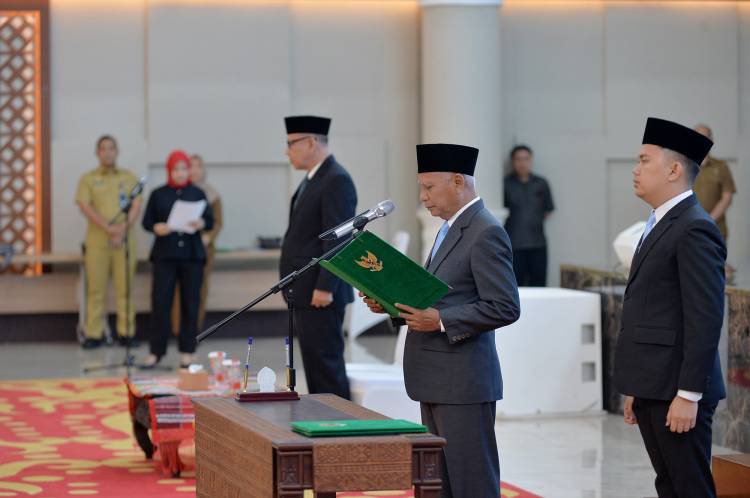Lantik 12 Pejabat Tinggi Pratama, Wagub Sumut Surya Minta Tunjukkan Kinerja yang Lebih Maksimal
