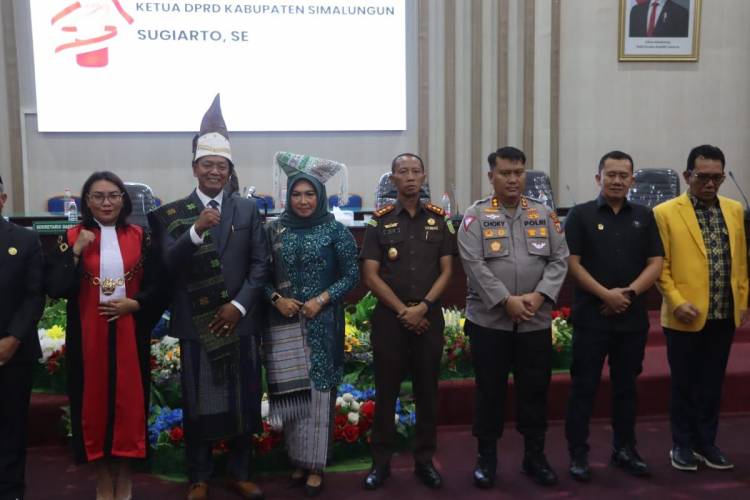 Pengambilan Sumpah Pimpinan DPRD Kabupaten Simalungun Periode 2024-2029