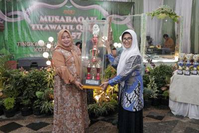 dr Susanti Tutup MTQN ke 57 Tingkat Kecamatan Siantar Barat Tahun 202