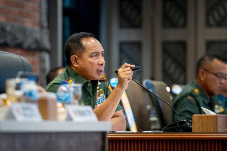 Panglima TNI Pimpin Rapat Vicon Perkembangan Situasi Di Wilayah Satgas TNI MONUSCO