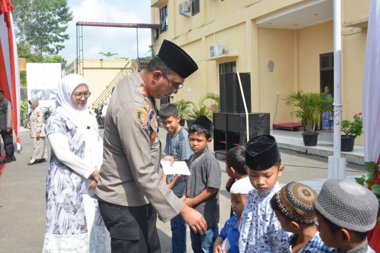 Polres Labusel Peringati Isra Mikraj 1446 H dan Santuni Anak Yatim "Jadikan Refleksi dalam Meningkatkan Kualitas Ibadah dan Kinerja"