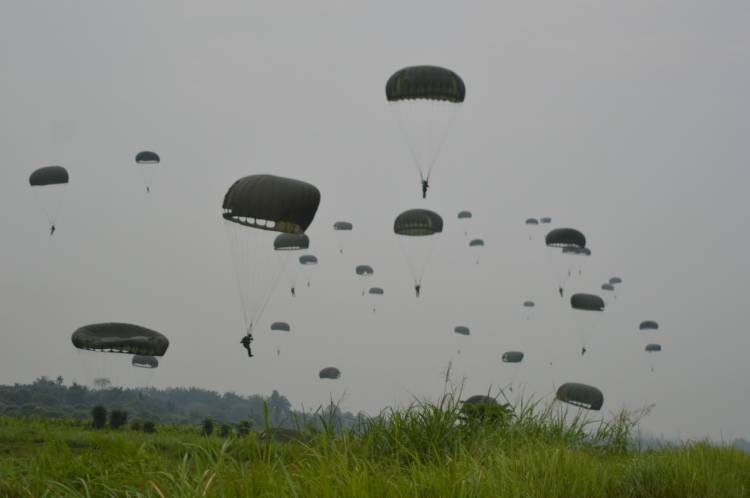 Wing Komando III Kopasgat beserta Jajaran Laksanakan Terjun Penyegaran TA. 2025