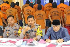 Ungkap Kasus Narkoba, Puluhan Tersangka Diamankan