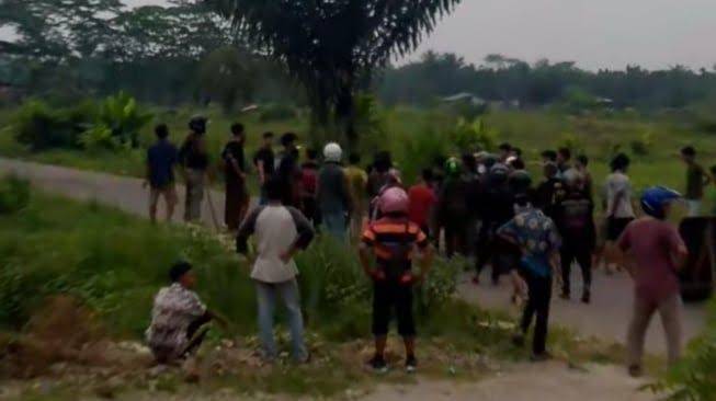 Rebutan Lahan, Selambo Kembali Bentrok, 1 Tewas