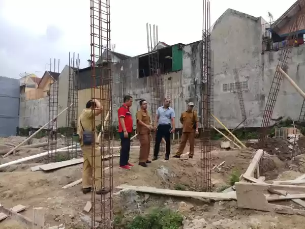  Bangunan RTT di Komplek J-City Klaster J-Crown di Diduga Tak Miliki SIMB