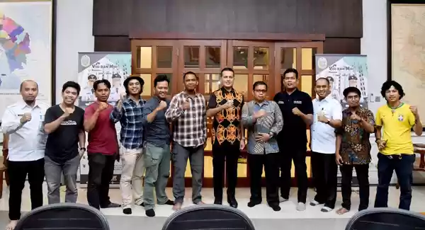 HUT Ke-16 PFI Medan, Wagub Ijeck Ingatkan  Para Pewarta Foto Soal Keselamatan di Lapangan