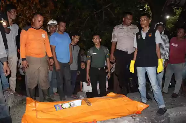 Ada Mayat Tersangkut di Bawah Jembatan Peunayong