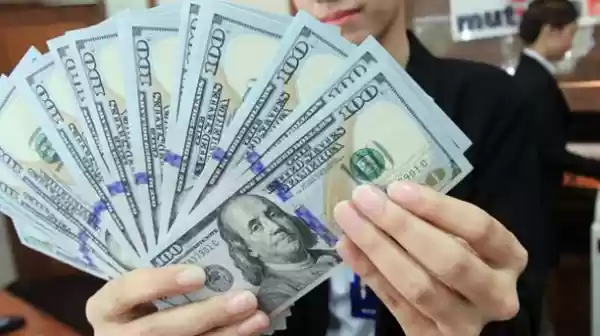 Bank - Bank Sentral Janjikan Likuiditas 'greenback' Dollar Melemah