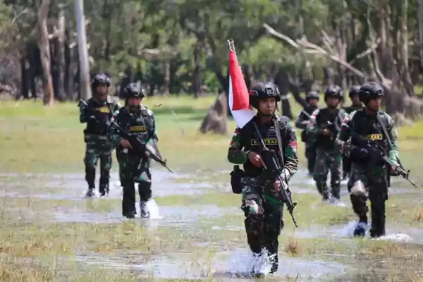 Pastikan Batas Negara Aman, Satgas Yonif Mekanis Raider 411 Kostrad Gelar Patroli Patok MM.12.2