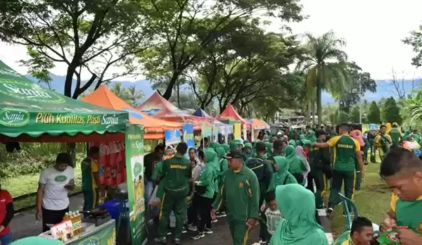 Bazar Murah, Meriahkan HUT Ke-59 Kostrad di Brigif Para Raider 18