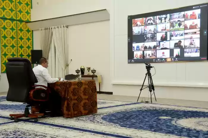 Gubernur Edy Minta Bupati dan Walikota  Paksakan Rakyat untuk Tetap di Rumah