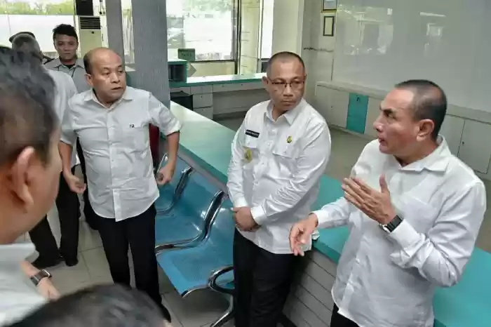 Akhyar Dampingi Gubsu Cek Lokasi Evakuasi Cadangan Pasien Covid-19