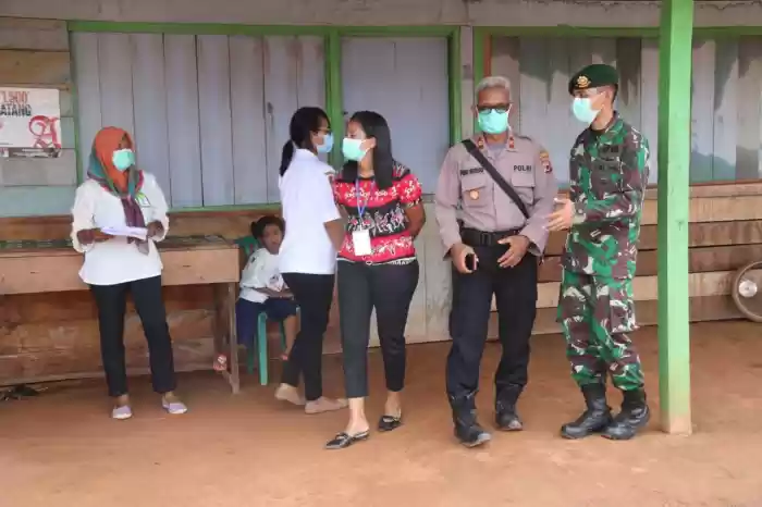  Satgas Pamtas RI-PNG Yonif 411 Kostrad Sosialisasikan Pencegahan Virus Corona