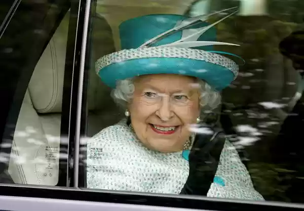Bagaimana Dengan Ratu Inggris Elizabeth II...?